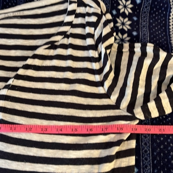 Talbots Blue And White Striped Tunic With Sleeve Embroidery 🧵 Preloved - Picture 5 of 8